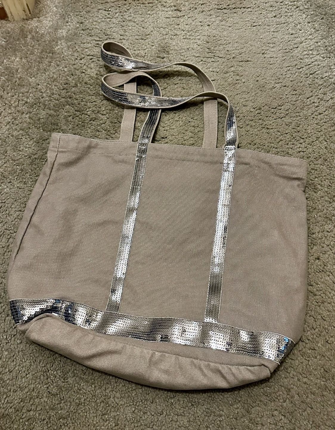 Brand New XL International Concepts Silver Sequin bag