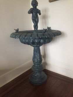 Cast aluminum fountain