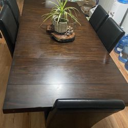 REAL DINING WOOD EXTENDABLE TABLE 