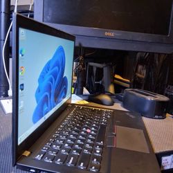 Lenovo 14" inch. Laptop. Windows 11, 16 gb Ram, with SIM Card slot. - $220