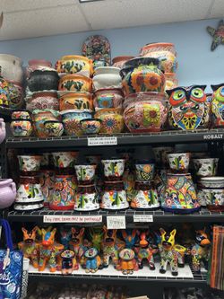 Talavera pot ( price vary depending on the size)