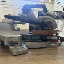 Bosch 7 1/4” Cordless Miter Saw