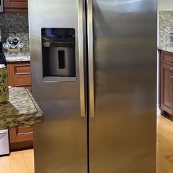 Kenmore Refrigerator 