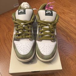 Alexis Sablone x Nike Dunk Low SB 'Chameleon'