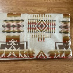 Large Vintage Pendleton blanket