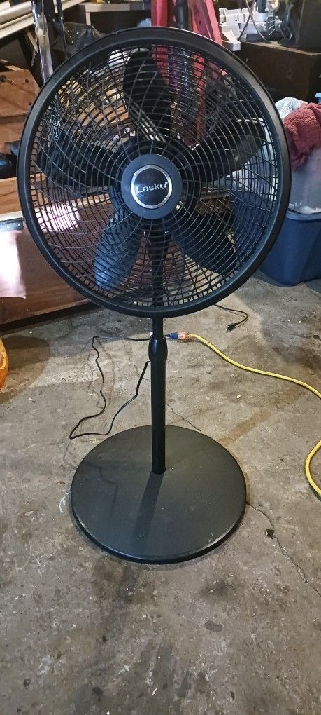Lasko Brand Standing Fan. Works Great