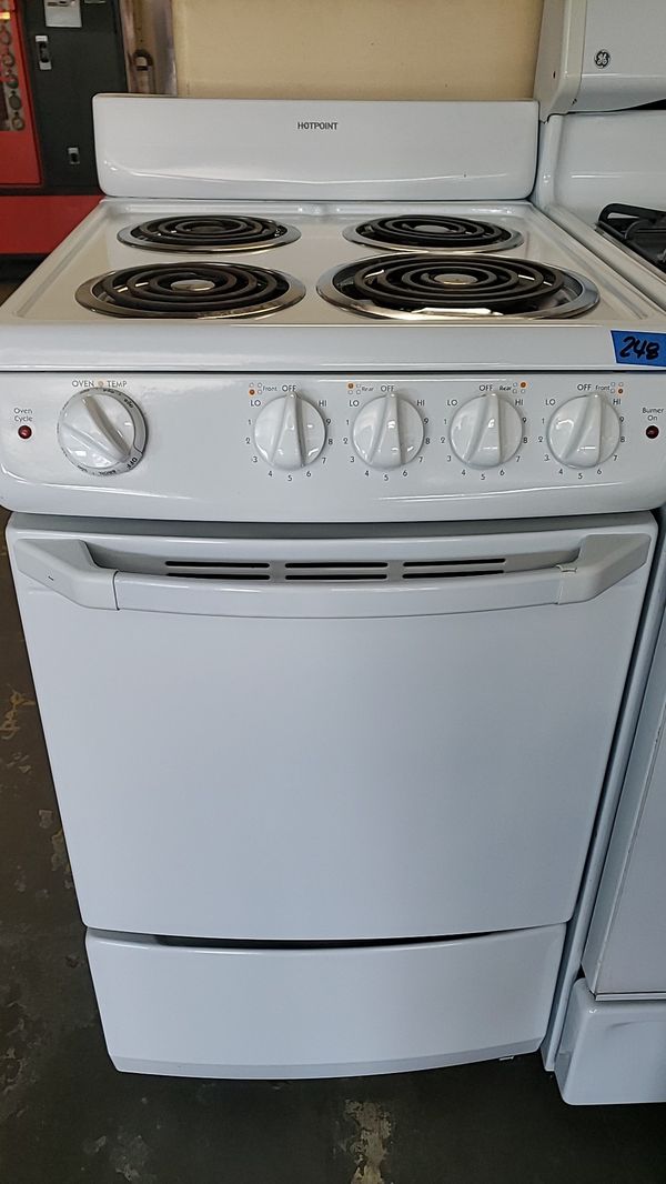 Hotpoint 20 Inch Electric Stove and oven Wity for Sale in Tampa, FL