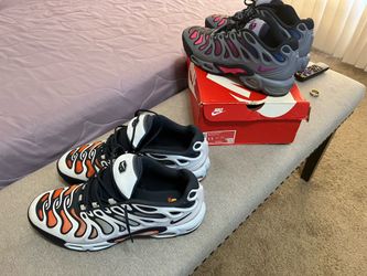 2  Pair of Nike Air Max only Wore One Time Great Condition