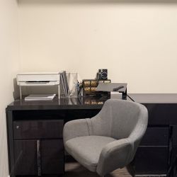 Dresser, desk, & /file-cabinet/nightstand