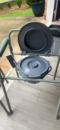 Toilet chairs