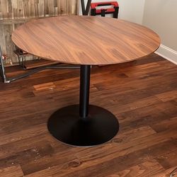 Round Kitchen Table