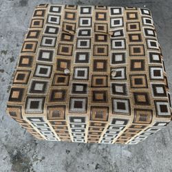 Square Tufted Ottoman