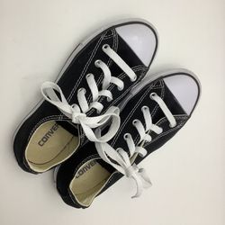 Converse Unisex Tennis Shoes