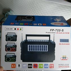$35 New Solar Or Battery Am Fm Radio 
