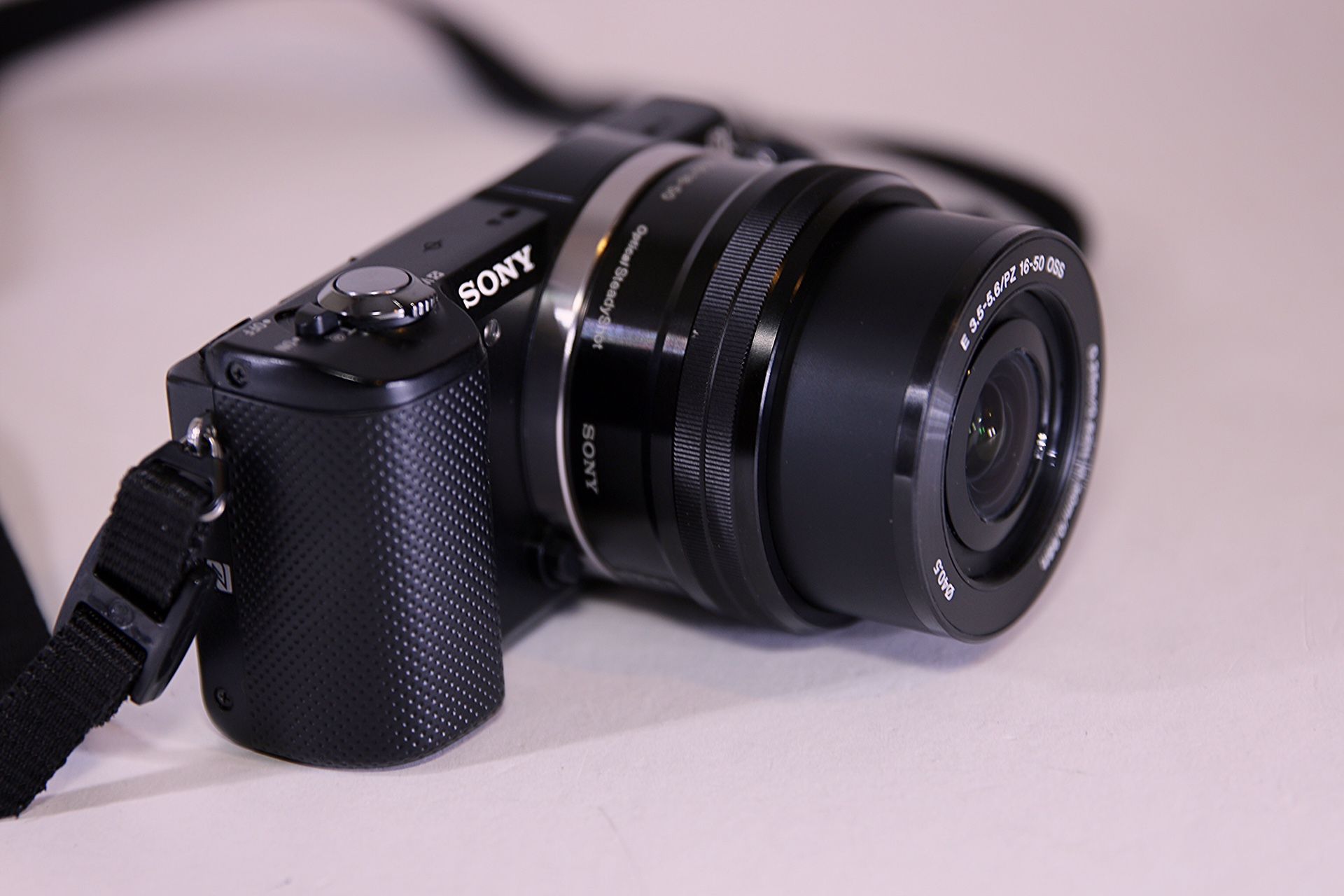 Sony Alpha a5000 20.1MP WiFi Digital Camera - Black (Kit w/ E PZ OSS 16-50mm Lens)