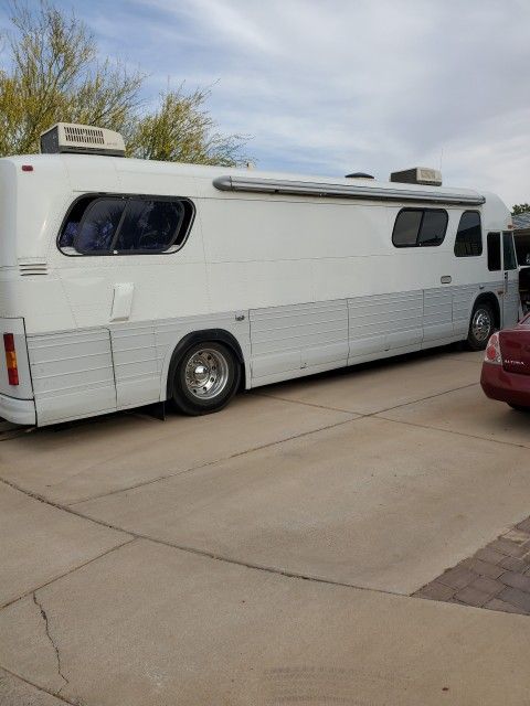 67 GMC Greyhound Bus completely renovated