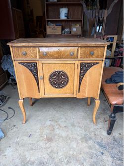 Vintage Restored Oak Buffet / Sideboard Cabinet – Solid Wood