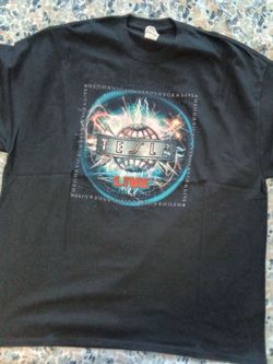 XL Rock concert shirt