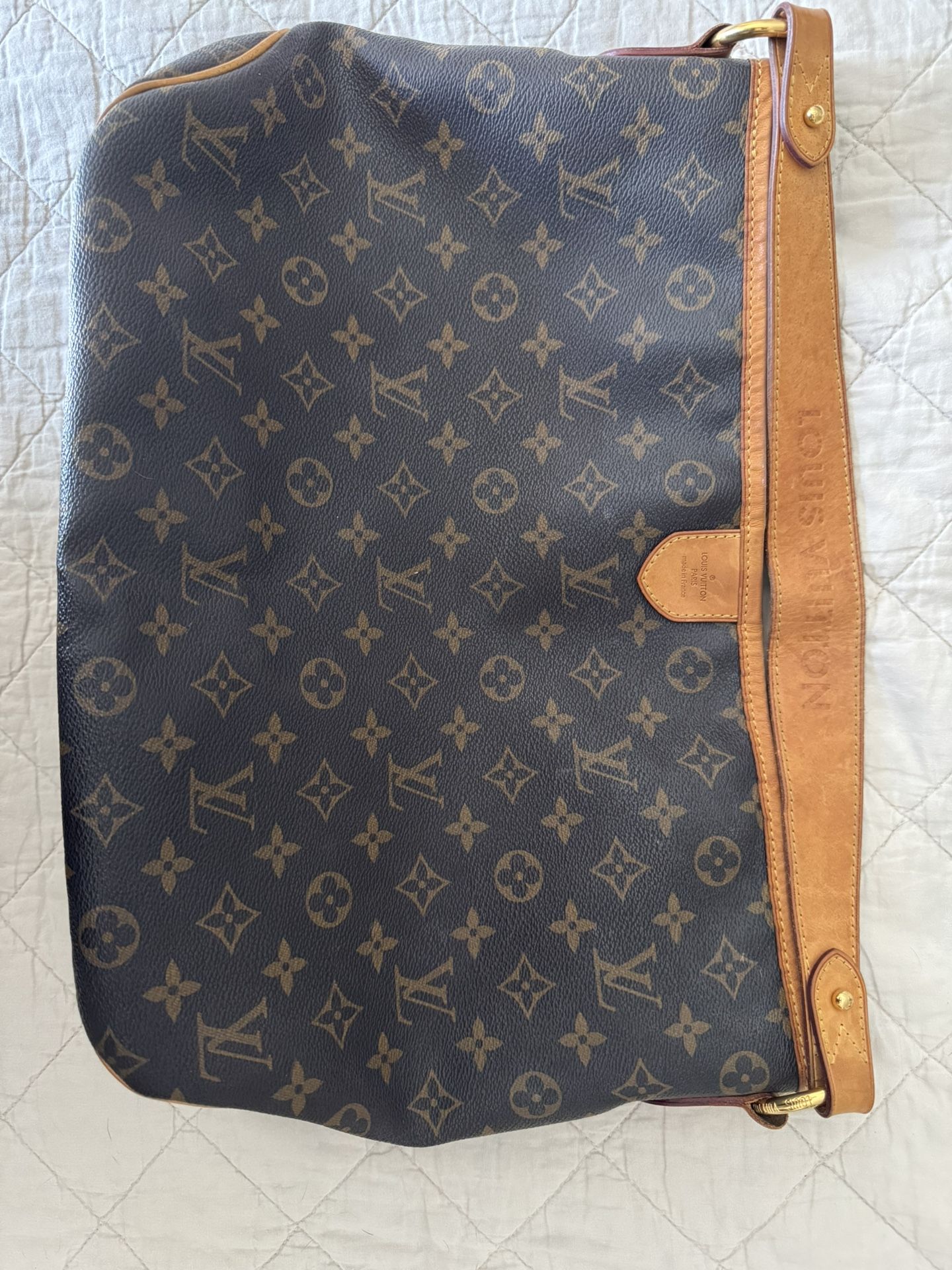 AUTHENTIC Louis Vuitton Purse