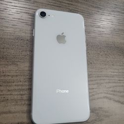 iPhone 8 64gb AT&T Or Cricket 