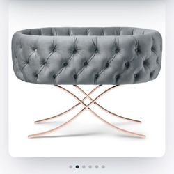 Curule rose bassinet