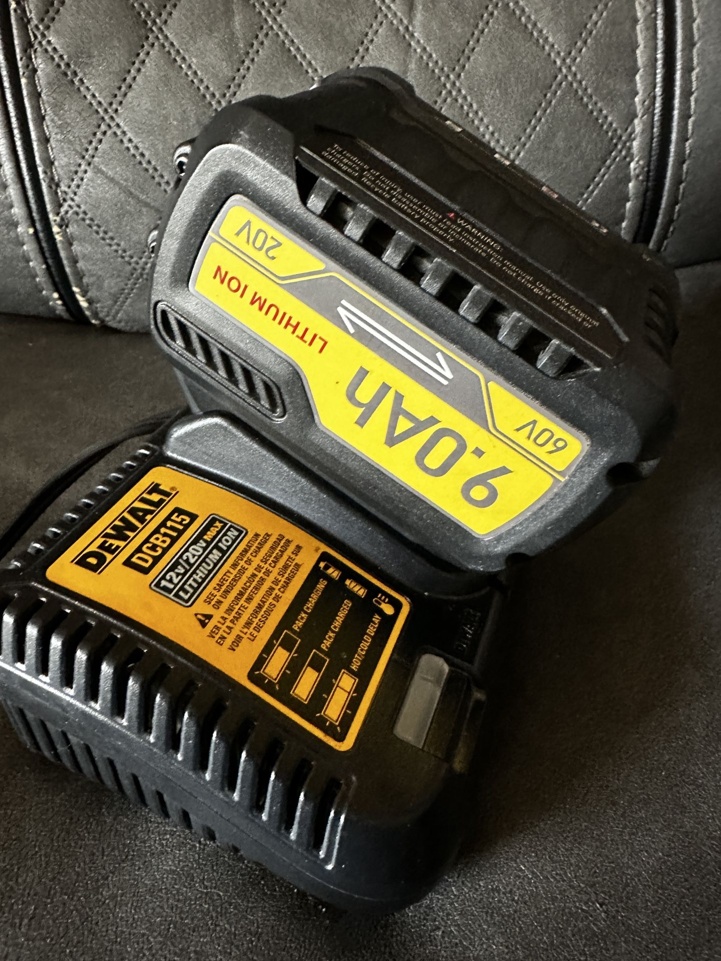 Dewalt Charger& 9ah Flex Volt Generic battery