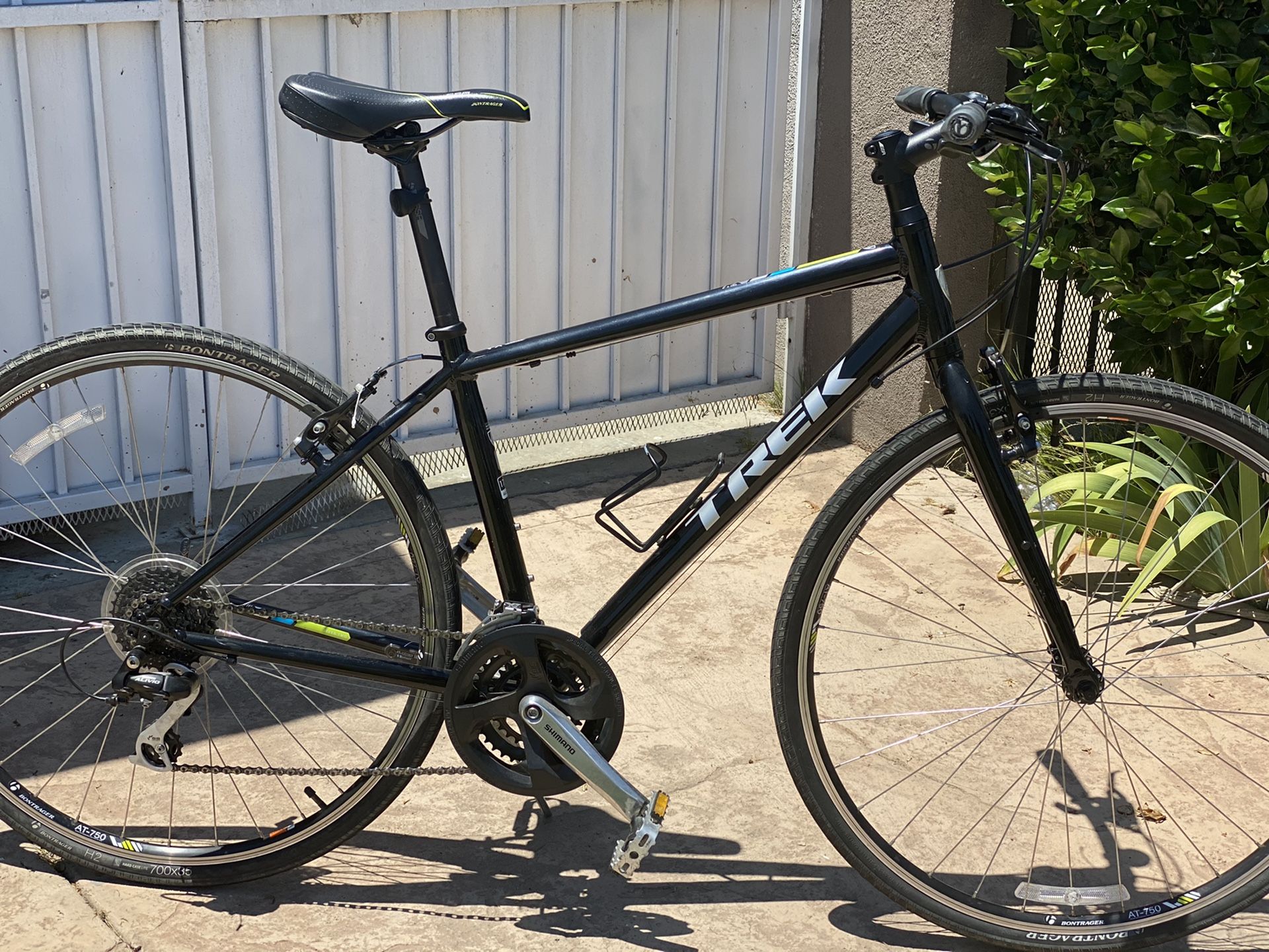 Trek 7.2 Fx hybrid road bike