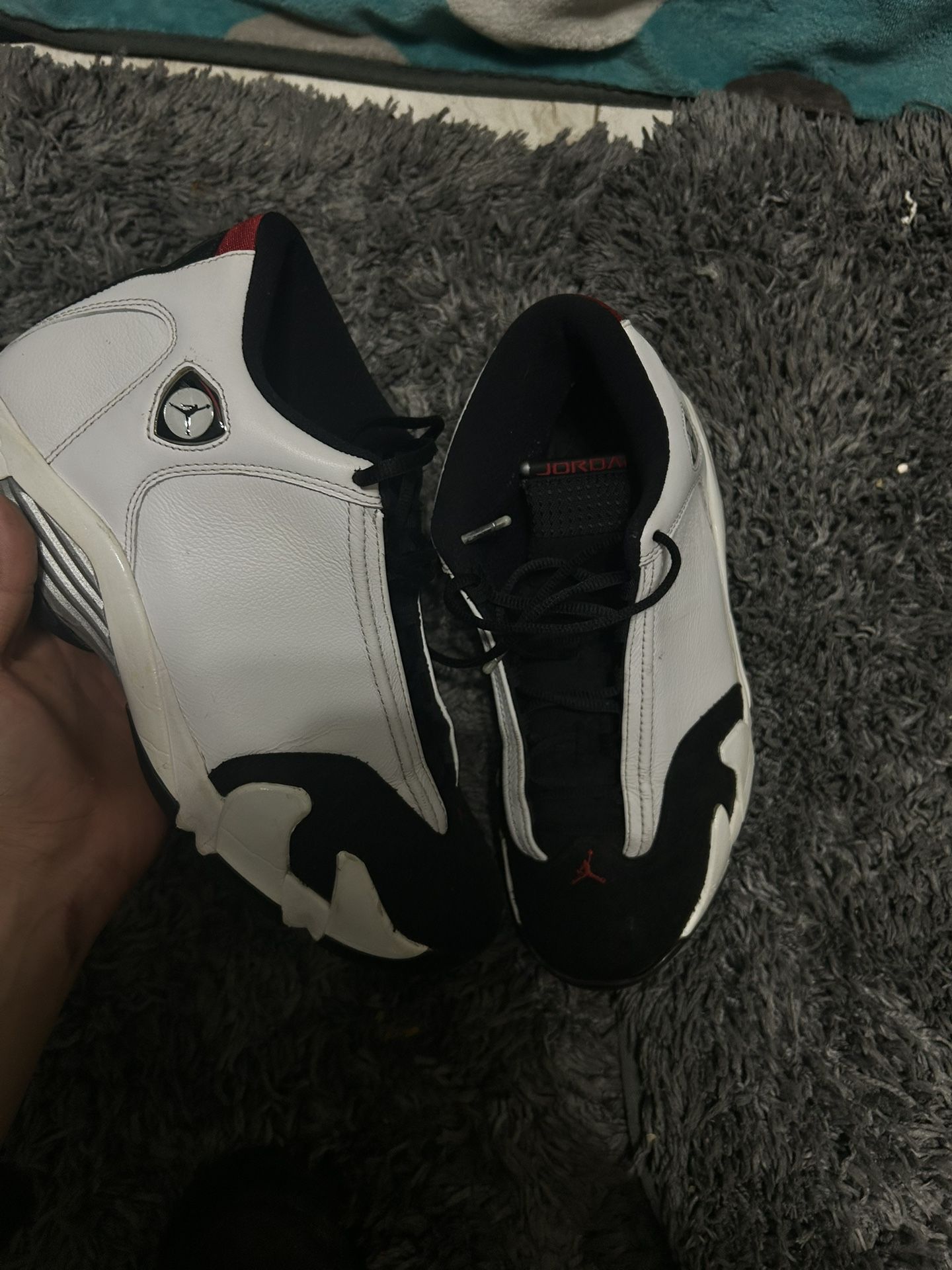Jordan 14s Black Toe Size 9.5