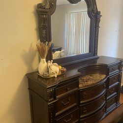 Bedroom Set, King Bed With Mattress, Dresser