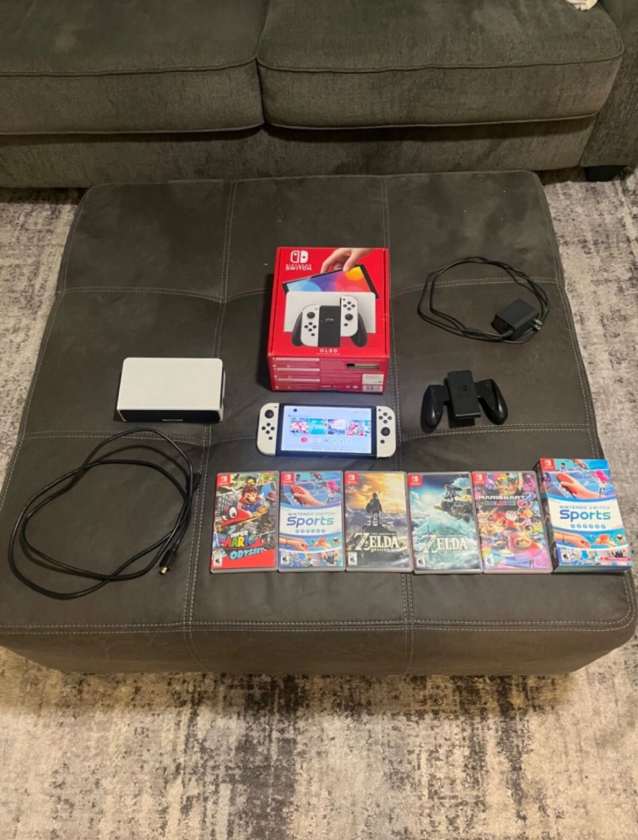 SWITCH OLED MODEL HEG-001 HANDHELD CONSOLE - 64GB - WHITE
