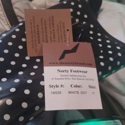 Woman's Rain boots With Tags 