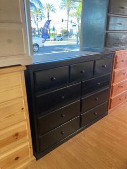 Pinewood 9 drawer dresser