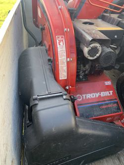 TROY BILT 47279 Chipper / Vac Vacuum Self Propelled 5HP