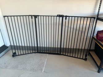 Frisco Tall Black Dog Gate