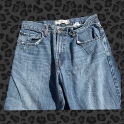 Levi light wash jeans