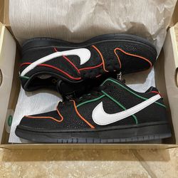 Size 10 - Nike SB Dunk Low Pro QS Bronx Girls Skate
