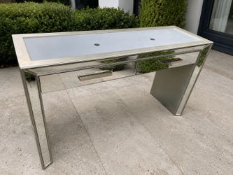 Luxury Mirrored Makeup Vanity Desk w/ Drawers