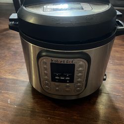 Instant pot- Gently Used