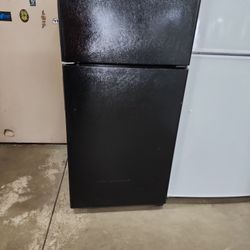 Ge Black Top Freezer Fridge 15cf Short 61in Tall 