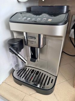 De'Longhi - Magnifica Evo Espresso Machine with Automatic Milk Frother USED GOOD