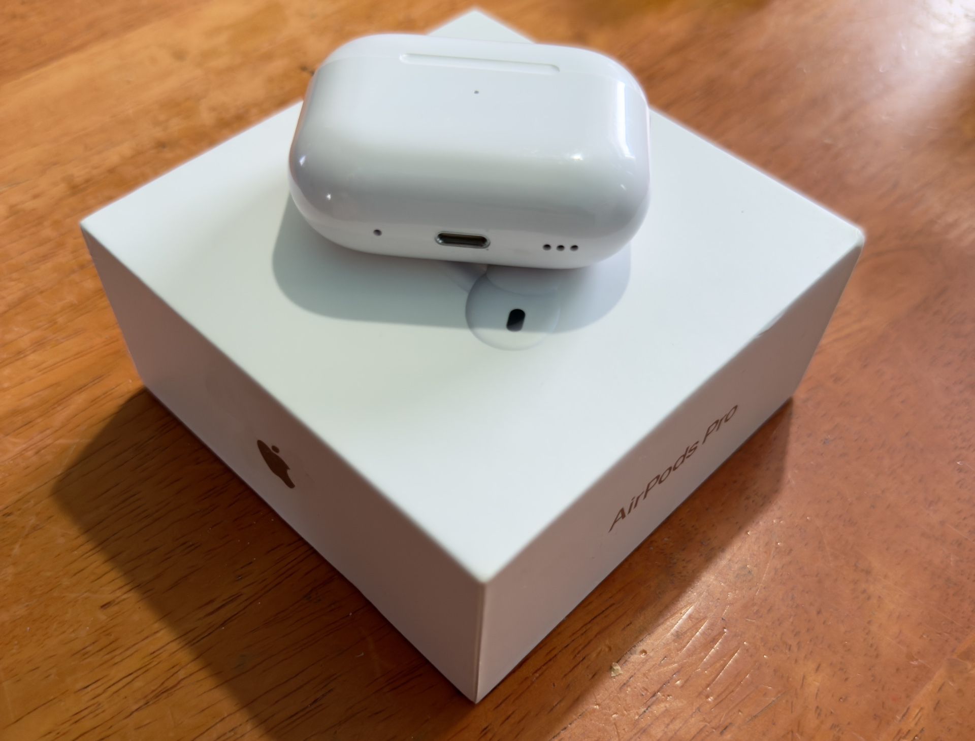 Apple AirPods Pro (2nd Generation)