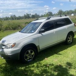 06 Mitsubshi Outlander