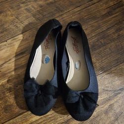Little Girls Black Flats Size 2
