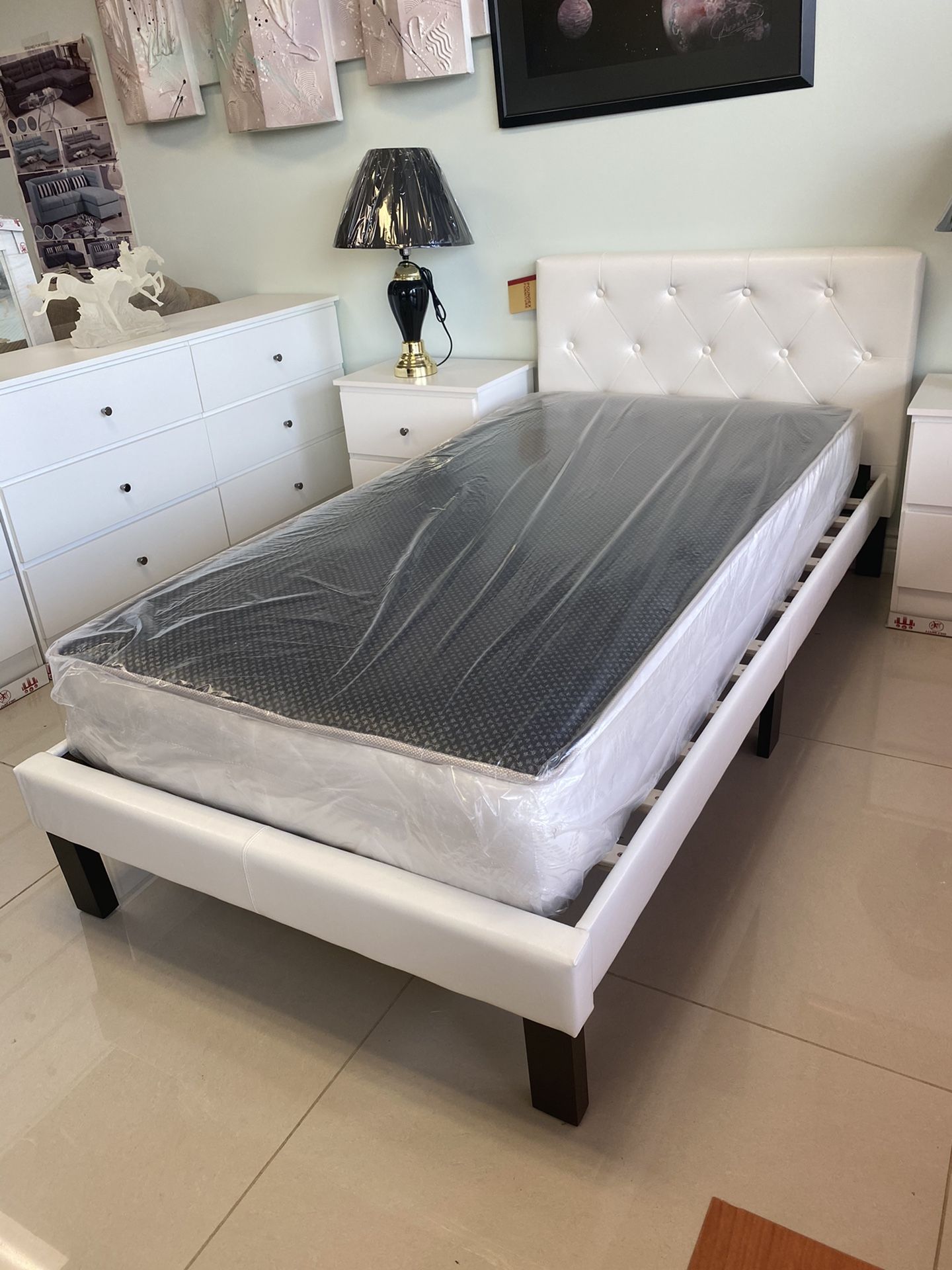 LEATHER Twin bed with mattress $$$269