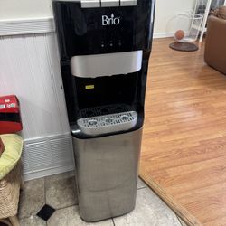 Brio water dispenser