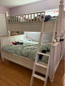 Pottery barn bunk bed twin over full