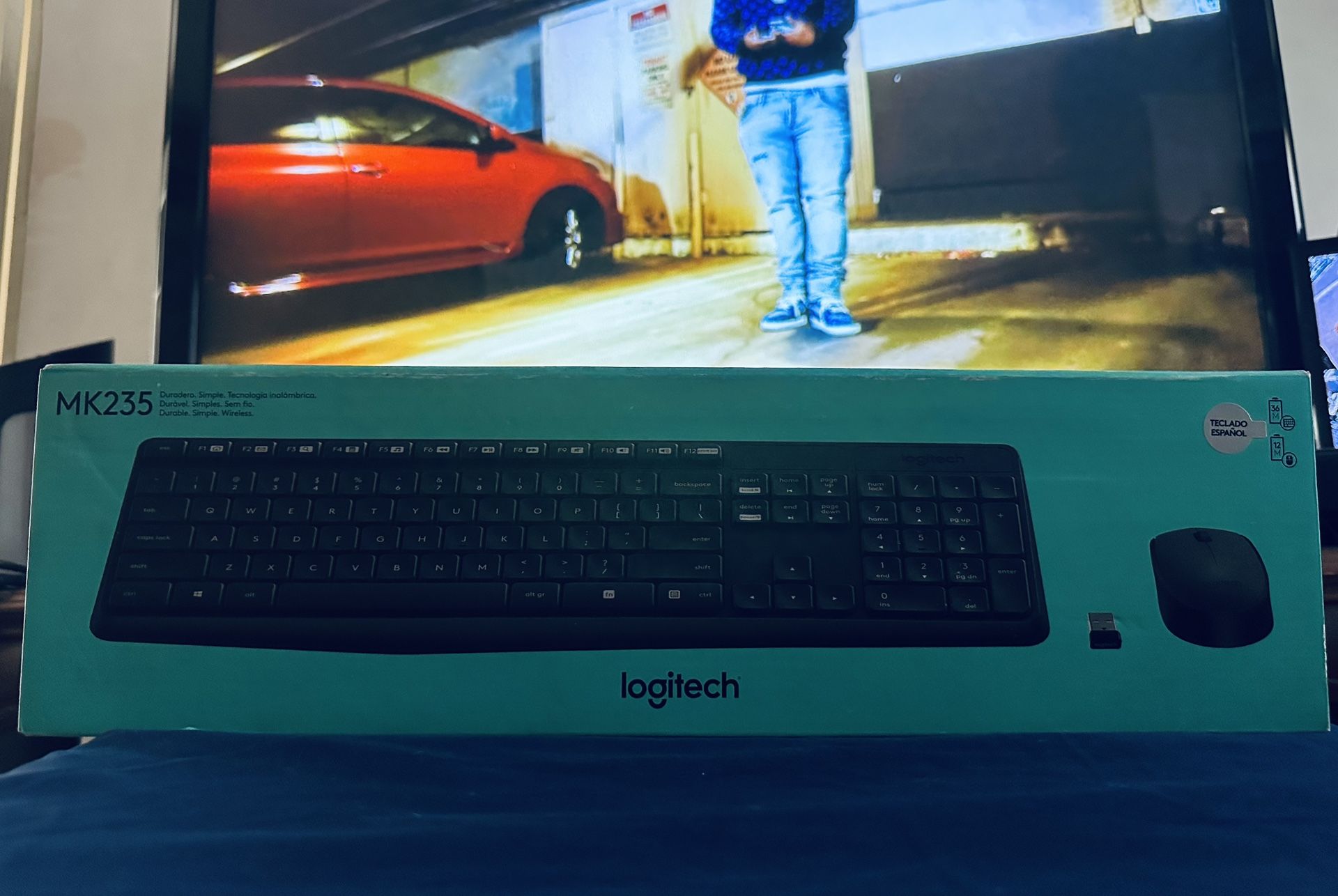 Keyboard & Mouse ( Logitech )