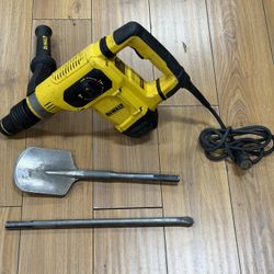DeWalt D25481 1-9/16" SDS Max Combination Hammer With 2 Bits
