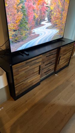 Tv stand