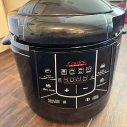 *NEW* Never Used Pressure Cooker